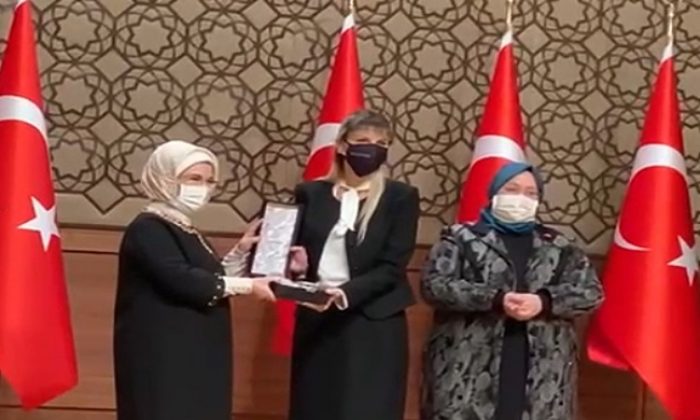 Viking Temizlik, 2020 Erişilebilirlik Ödülü’nü Emine Erdoğan’ın elinden aldı