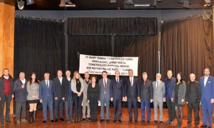 Cumhurbaşkanı Ersin Tatar, 15 Mart Dünya Tüketici Hakları Günü dolayısıyla Lefkoşa AKM’de düzenlenen konferans ve ödül törenine katıldı