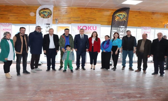 HALFETİ BELEDİYE BAŞKANI ŞEREF ALBAYRAK, 4 YIL ÖNCE 10 KİŞİYLE BAŞLAYAN KOKU FESTİVALİMİZ BUGÜN 100’LERCE KİŞİYE ULAŞTI;