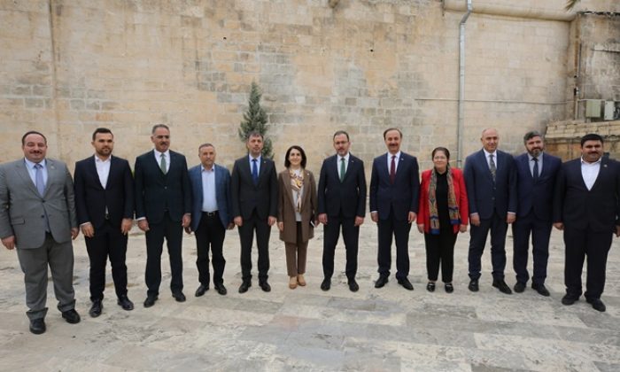 BAKAN KASAPOĞLU’NDAN EYYÜBIYE’YE DESTEK SÖZÜ